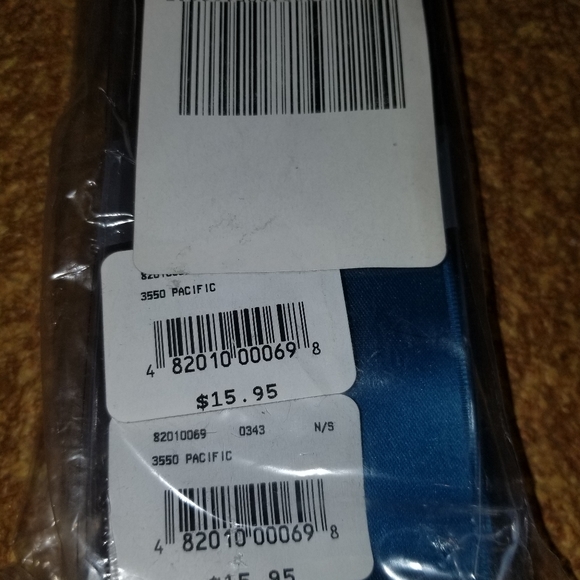David's Bridal NWT Ribbon in Pacific - Picture 2 of 2